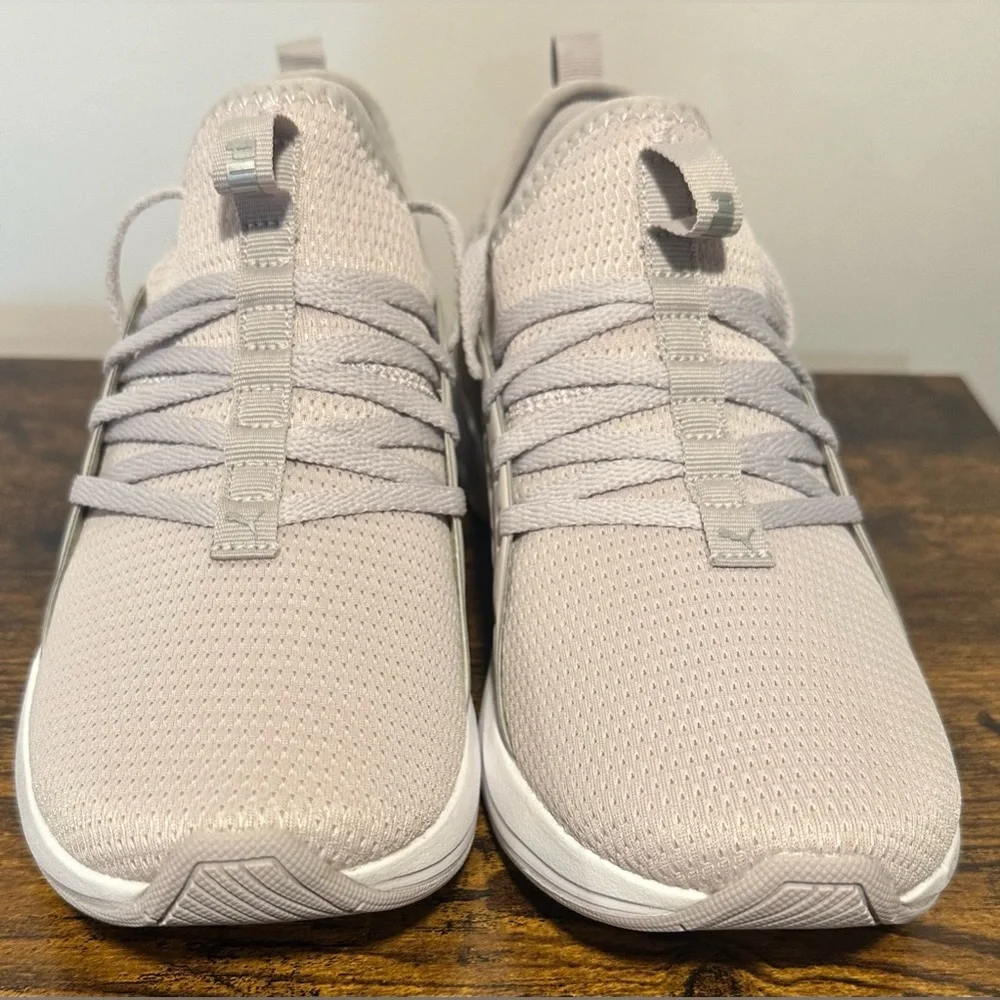 Puma Women’s Gray Softride Sophia 2 NWT Size 6